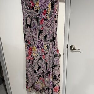 Chic Floral Maxi Skirt in Black and Purple